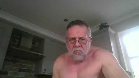 Snapshot of martinrgbxxxx chatting on December 2024 09:53:02 AM martinrgbxxxx online show from December 2024 09:53:02 AM