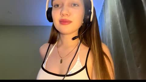Snapshot of martinwion chatting on September 2025 07:17:02 PM Emily online show from September 2025 07:17:02 PM