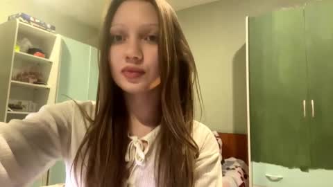 Emily online show from September 2025 08:35:02 PM