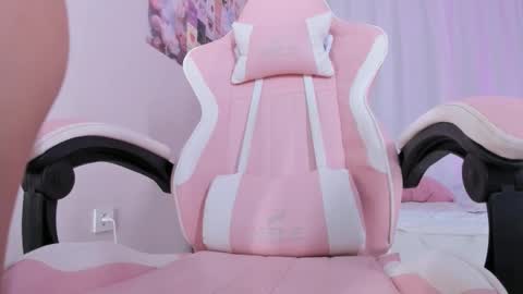 Snapshot of mary_bisum chatting on March 2026 02:04:02 AM Mary online show from March 2026 02:04:02 AM