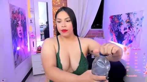      online show from December 2025 02:10:02 AM