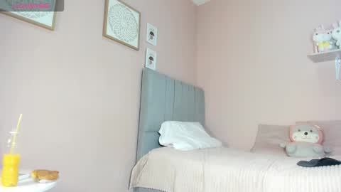 mary_cute9 online show from November 2025 12:26:01 PM