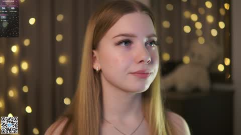 Snapshot of mary_hope_u chatting on December 2024 06:24:02 AM Mary online show from December 2024 06:24:02 AM