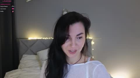 Maria online show from November 2025 07:42:02 AM