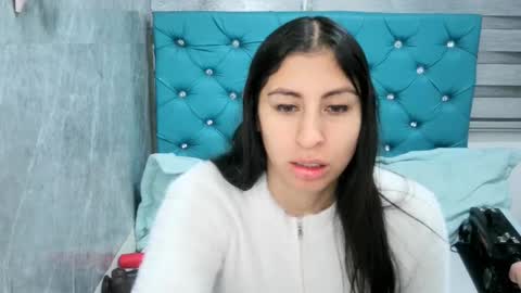 Snapshot of mary_mood_ chatting on January 2025 11:03:01 AM Mary Moon online show from January 2025 11:03:01 AM