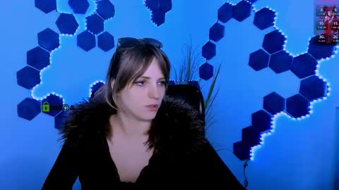 Snapshot of mary_moon__ chatting on March 2026 09:11:01 PM mary_moon__ online show from March 2026 09:11:01 PM