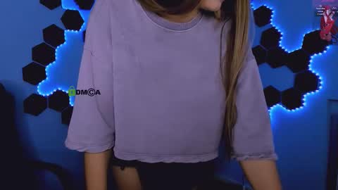 Snapshot of mary_moon__ chatting on March 2026 08:02:02 PM mary_moon__ online show from March 2026 08:02:02 PM