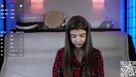 Snapshot of mary_shake chatting on March 2026 11:52:02 PM Mary online show from March 2026 11:52:02 PM