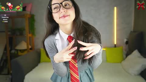 Snapshot of mary_shiota chatting on December 2024 04:31:02 AM HelIo Everyone Im MaryWelcome to my room and lets have a good time together with me online show from December 2024 04:31:02 AM