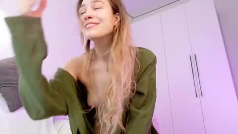 HelIo  Everyone Im MaryWelcome  to my room and  lets have  a good  time  together with me   online show from June 2026 09:07:01 AM