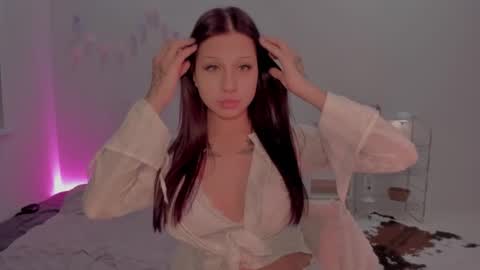 Maryana online show from October 2025 07:55:01 PM