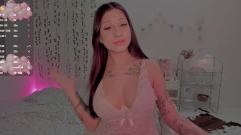 Maryana online show from December 2025 03:32:01 PM