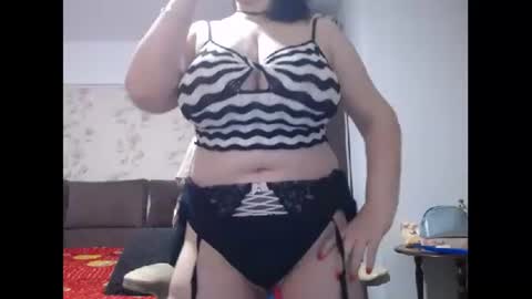 Snapshot of mary_x chatting on January 2025 06:54:01 AM Mary online show from January 2025 06:54:01 AM