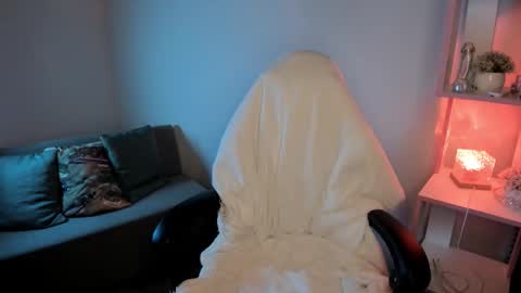 Snapshot of mary_xextra chatting on October 2025 01:04:02 AM Mary GTM3Mon Wed Thu Sat Sun 0400 am-1030pm online show from October 2025 01:04:02 AM