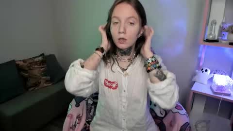 Snapshot of mary_xextra chatting on October 2025 01:24:02 AM Mary GTM3Mon Wed Thu Sat Sun 0400 am-1030pm online show from October 2025 01:24:02 AM