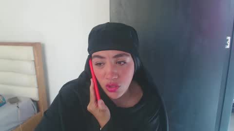 Snapshot of maryam_arabicmilk chatting on December 2024 08:07:02 PM maryam_arabicmilk online show from December 2024 08:07:02 PM