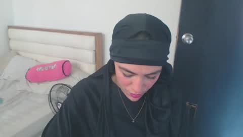 Snapshot of maryam_arabicmilk chatting on January 2025 04:00:02 PM maryam_arabicmilk online show from January 2025 04:00:02 PM