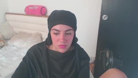 Snapshot of maryam_arabicmilk chatting on January 2025 08:36:01 PM maryam_arabicmilk online show from January 2025 08:36:01 PM