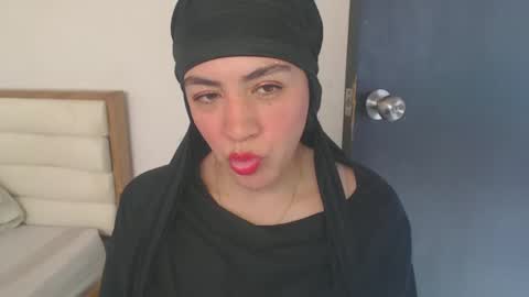 Snapshot of maryam_arabicmilk chatting on February 2025 02:44:01 PM maryam_arabicmilk online show from February 2025 02:44:01 PM
