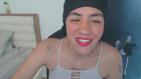 Snapshot of maryam_arabicmilk chatting on February 2025 05:17:02 PM maryam_arabicmilk online show from February 2025 05:17:02 PM