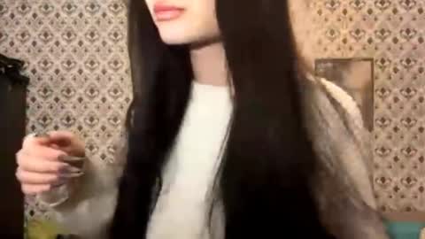 Sofia online show from January 2026 02:11:02 PM