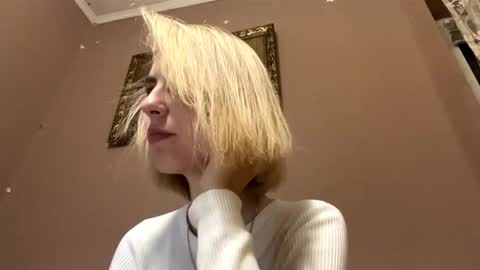 Tessa  online show from February 2026 05:38:01 PM