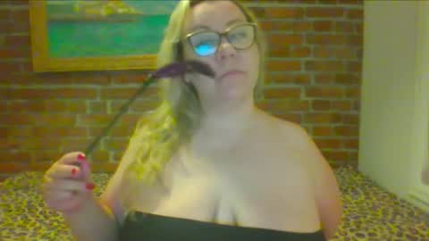 MaryChubby  online show from May 2026 08:38:02 PM