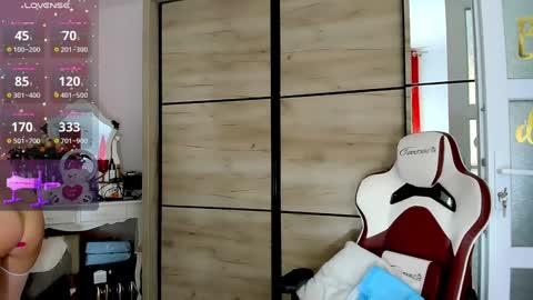 Snapshot of maryeelle chatting on January 2025 11:10:02 PM Maryelle online show from January 2025 11:10:02 PM