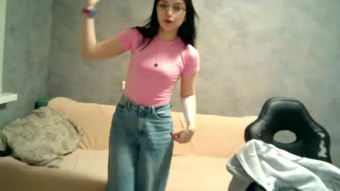 Snapshot of maryellensiewert chatting on November 2025 08:11:02 PM Stephie online show from November 2025 08:11:02 PM