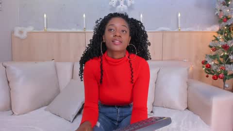 Snapshot of maryevans_ chatting on December 2024 01:31:02 PM online show from December 2024 01:31:02 PM