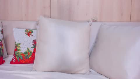 Snapshot of maryevans_ chatting on December 2024 03:42:02 PM online show from December 2024 03:42:02 PM