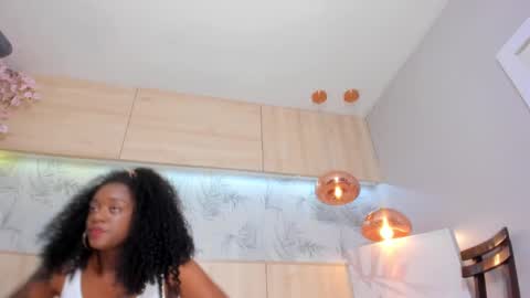 Snapshot of maryevans_ chatting on September 2025 11:46:02 AM online show from September 2025 11:46:02 AM