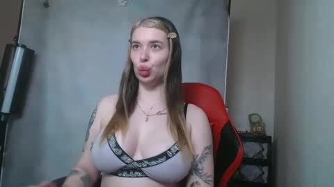 maryh0tlove online show from May 2026 10:11:02 AM