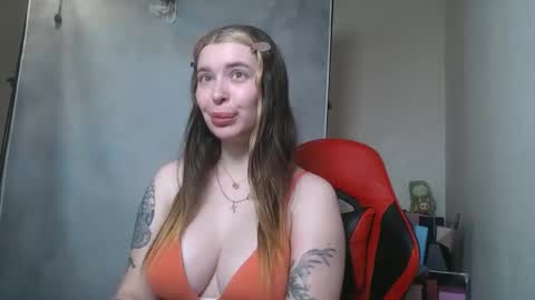 maryh0tlove online show from June 2026 12:04:02 PM