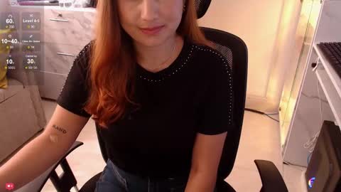 Angela online show from December 2024 03:15:01 PM