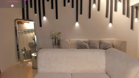  Mary  online show from March 2025 03:18:02 PM