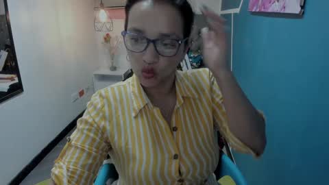 Marylin online show from December 2024 11:07:01 PM