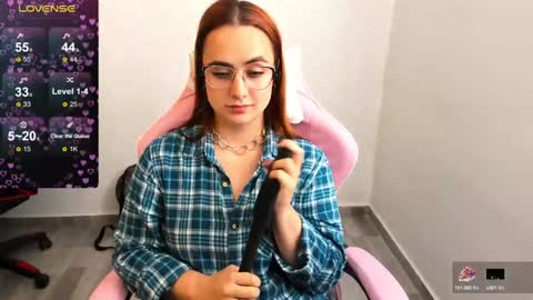 Snapshot of maryluna95 chatting on January 2025 09:58:01 PM Dulce Maria online show from January 2025 09:58:01 PM