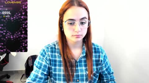 Snapshot of maryluna95 chatting on February 2025 10:33:01 PM Dulce Maria online show from February 2025 10:33:01 PM