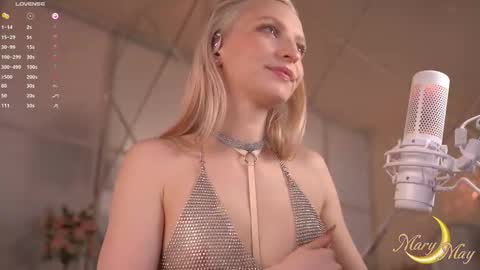 Snapshot of marylunamay chatting on February 2026 04:16:01 AM Mary online show from February 2026 04:16:01 AM