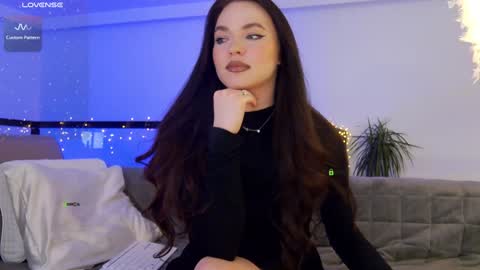 Snapshot of marypsiss chatting on December 2024 04:11:01 PM Marina online show from December 2024 04:11:01 PM