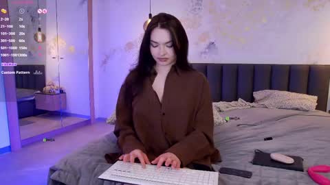 Snapshot of marypsiss chatting on February 2025 08:58:02 PM Marina online show from February 2025 08:58:02 PM
