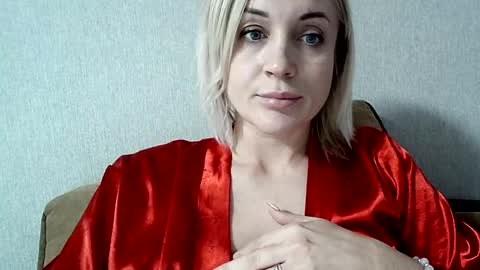 maryyemm online show from December 2024 07:16:01 PM