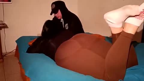 Mary y joni online show from April 2026 04:54:01 AM