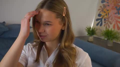 Sunny online show from February 2026 06:26:02 PM