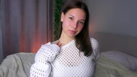 Sunny online show from April 2026 06:43:02 PM