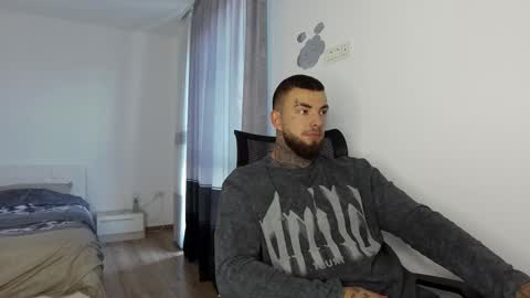 Snapshot of masculineguy69 chatting on October 2025 06:22:02 AM masculineguy69 online show from October 2025 06:22:02 AM