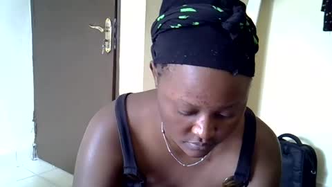 Snapshot of maseratty chatting on August 2026 08:49:01 AM Cate online show from August 2026 08:49:01 AM