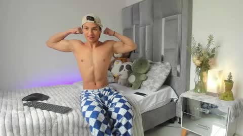 mash_angelo online show from February 2026 01:05:02 PM