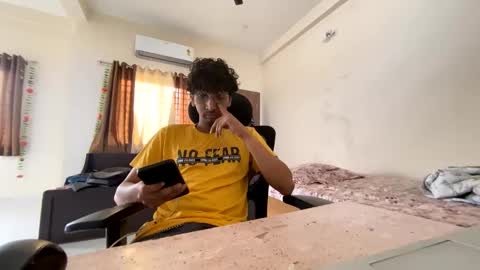 maskboyz2003 online show from September 2025 02:04:01 AM